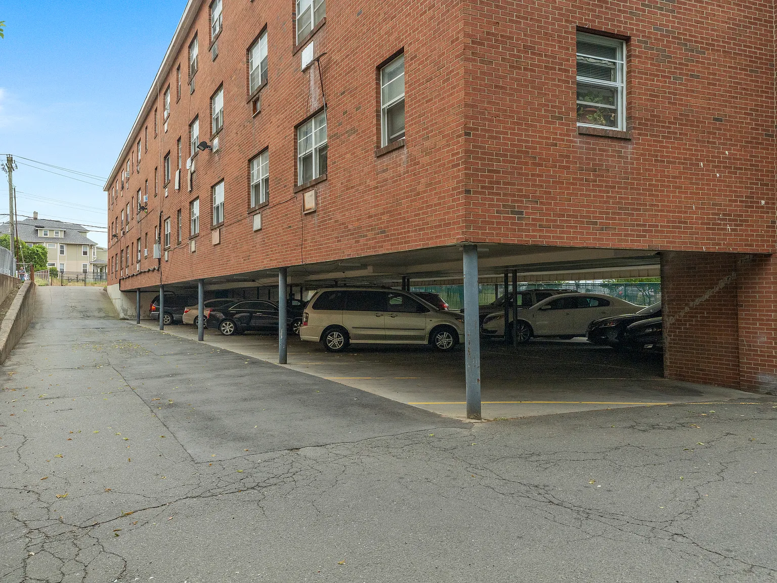 Bridgeport Commons — Photo 4