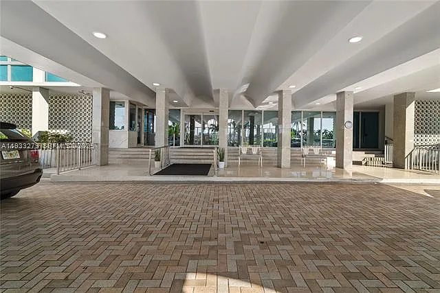 5055 Collins Ave #11C — Photo 43