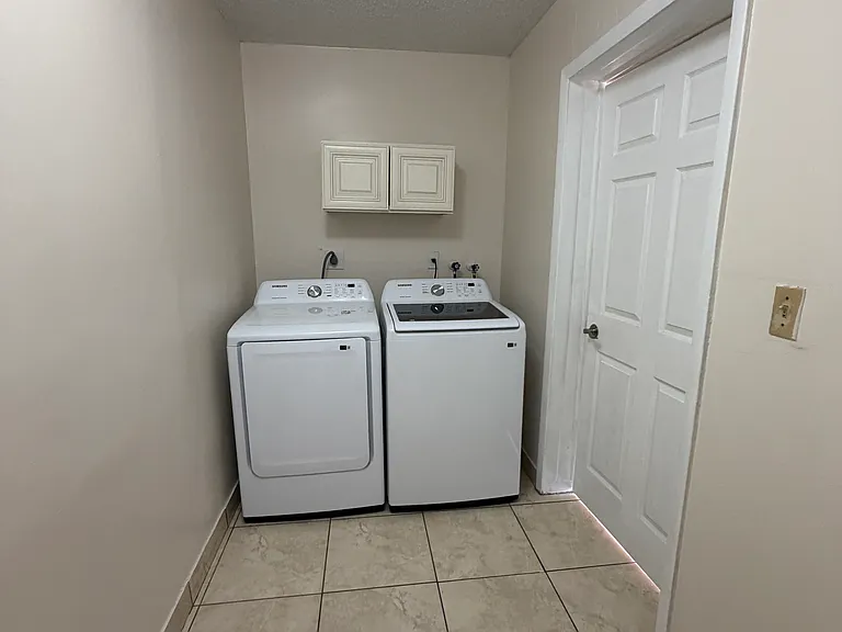 9902 NW 80th Way — Photo 21