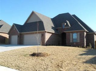 1540 Quailridge Way, Bentonville, AR 72712