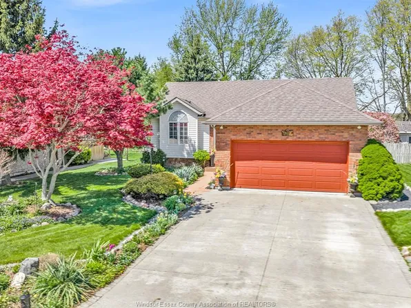 967 Wride Ave, Kingsville, ON N9Y 3E9