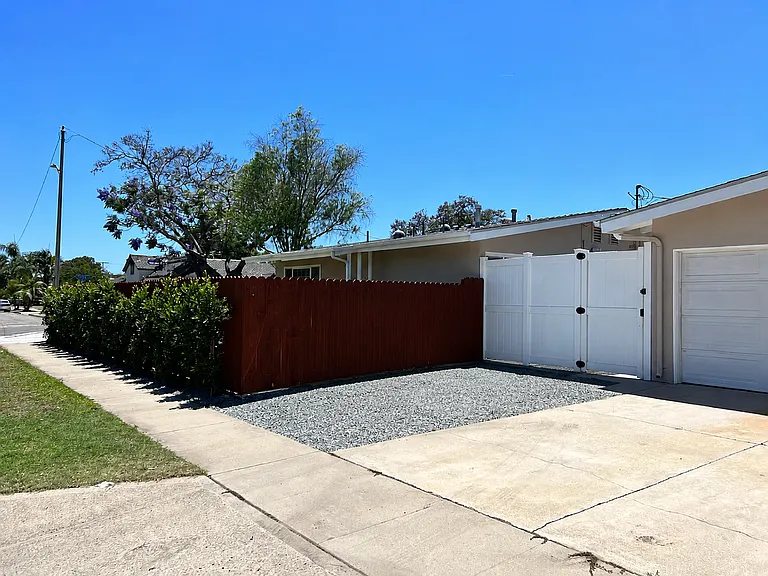 3673 Woodruff Ave — Photo 16