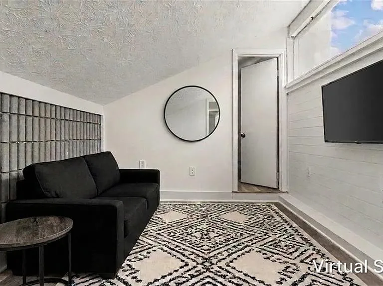 216 Goshen Ln — Photo 25