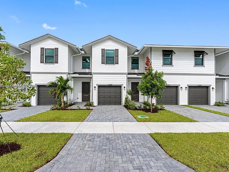 13138 Valletta Way #20-218 — Photo 43