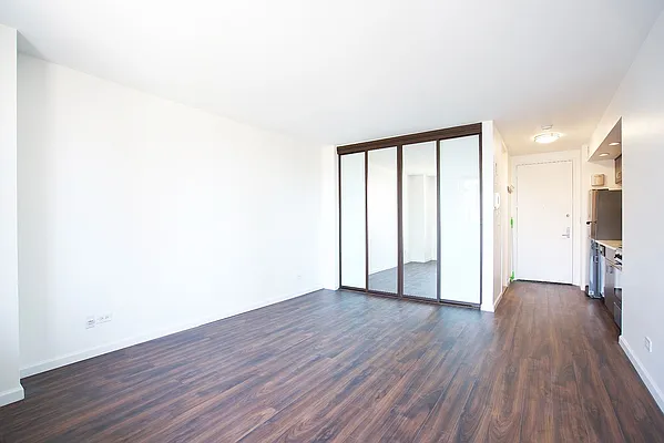 Rented by Compass | media 24