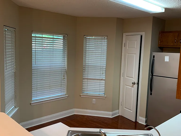 105 Cherry Tree Ct — Photo 14