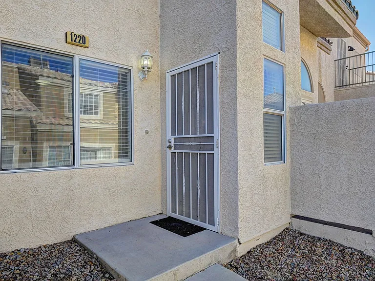 5450 Morris St #1220 — Photo 2