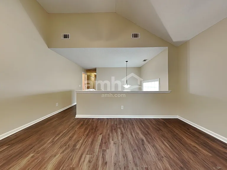 112 Fox Trce — Photo 8