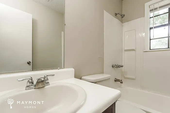 3476 Postell Dr — Photo 11