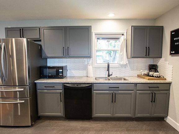 4th image of 4319 Bedford Ave