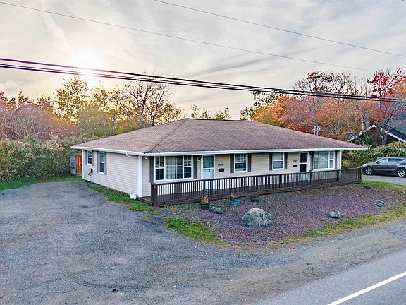 2nd image of 1366 George St #B1p-1n2