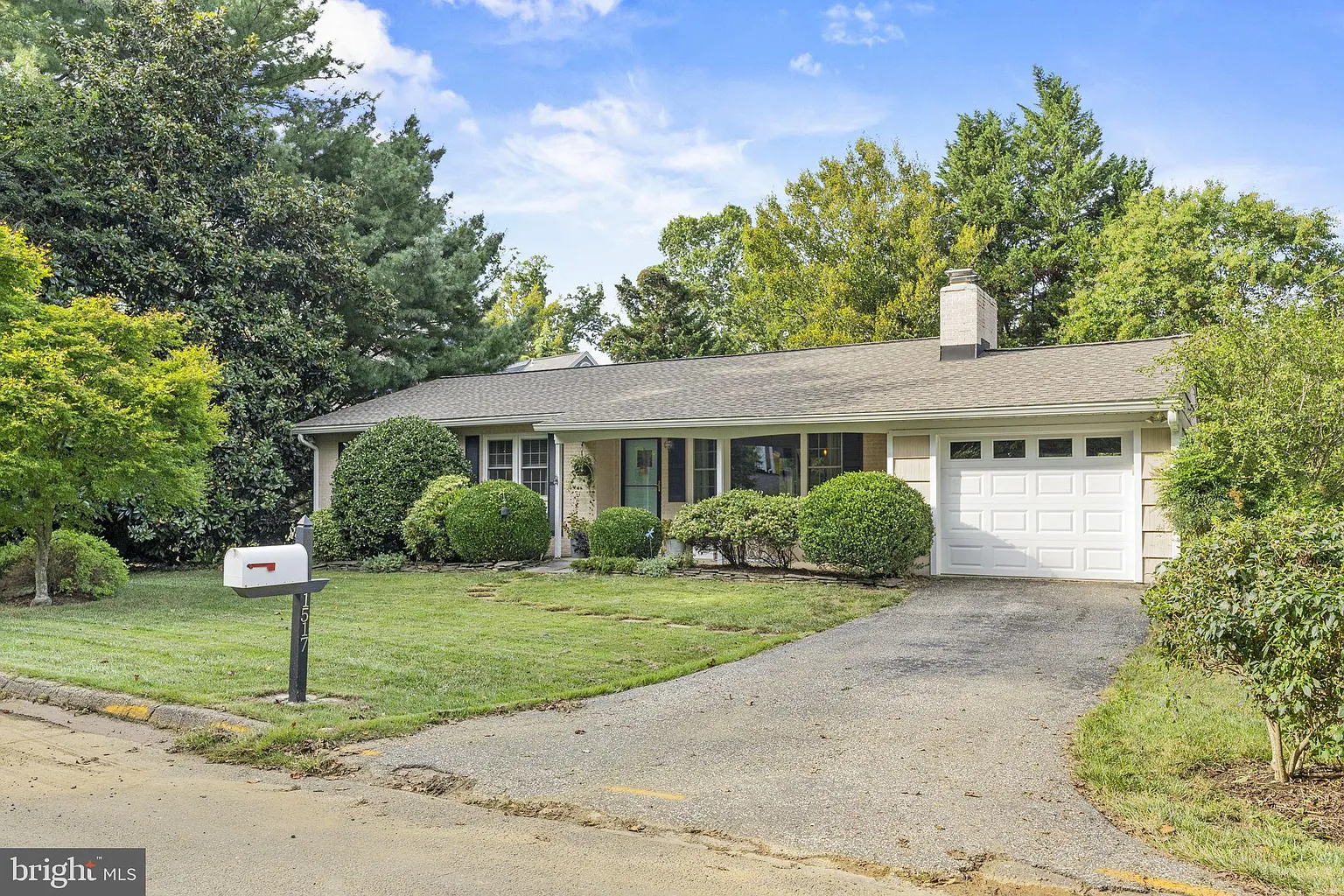 1517 Winchester Rd photo 1