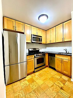 1st image of 555 E 78th St APT 2E