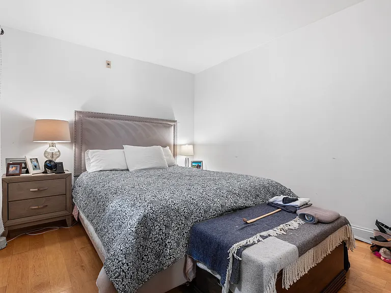 253 Bunker Hill St — Photo 12