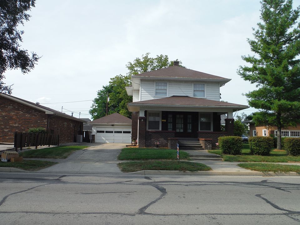 1st image of 814 W 3rd St