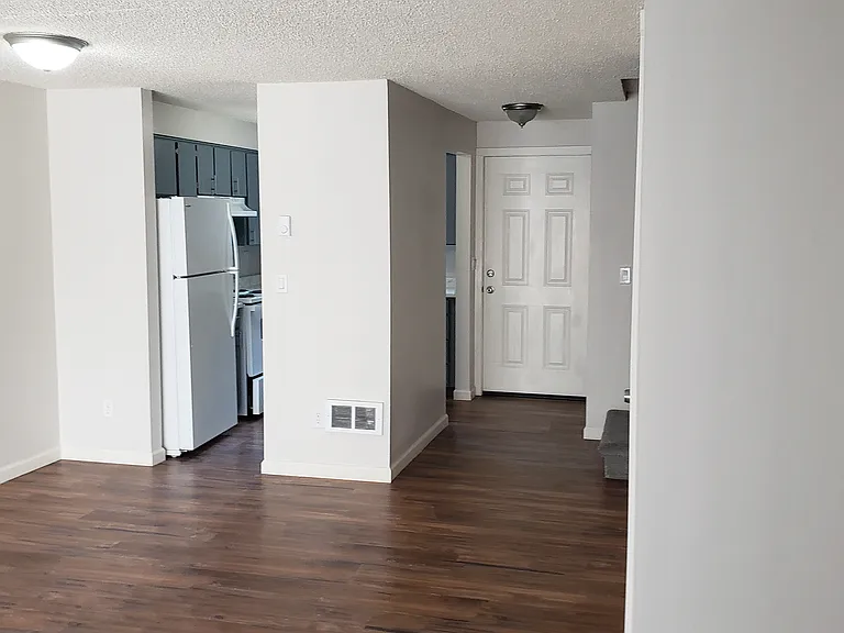 Greystone Apartments — Photo 18
