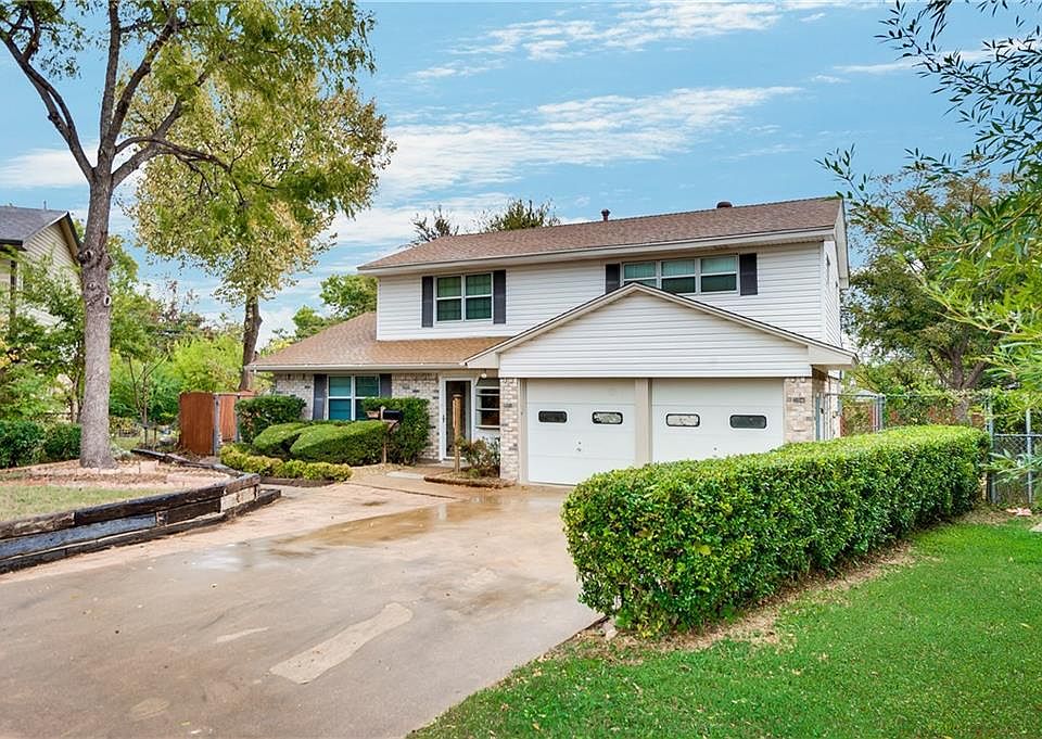 1st image of 209 Harrington Cir