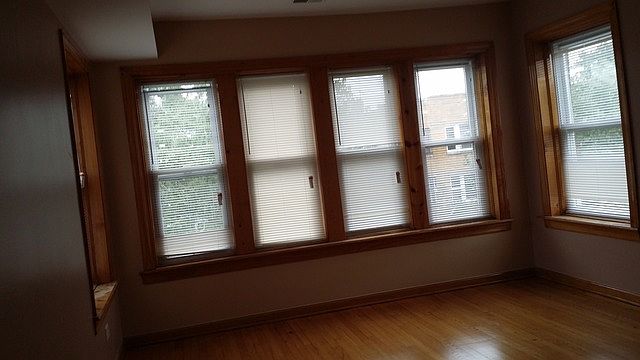 2nd image of 6433 S Richmond St