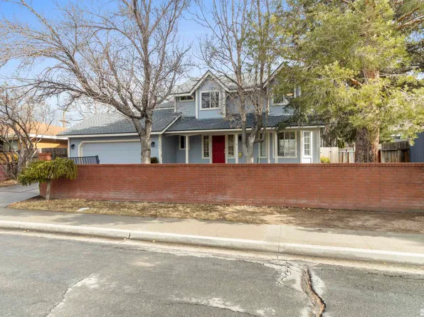 2205 Harriett Dr, Carson City, NV 89703
