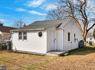 7922 W End Dr, Baltimore, MD 21226