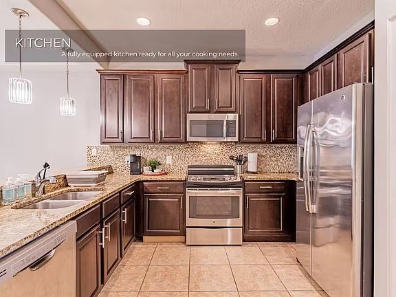 4th image of 8179 Roseville Blvd