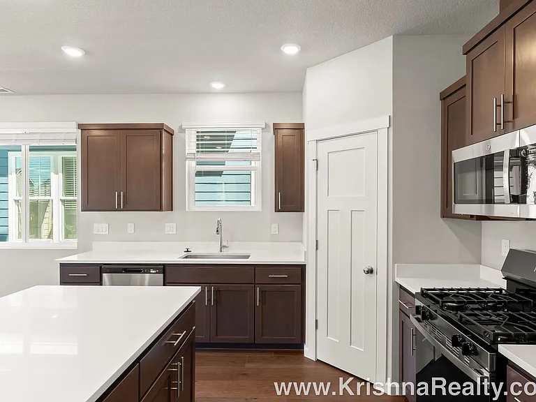 3513 SE Salal Ln — Photo 9