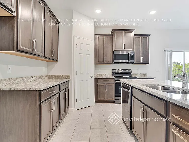 5625 Beggs Rd — Photo 10