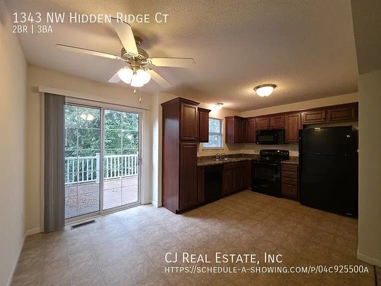 2 bed, 2.5 bath, $1,495 — Photo 3