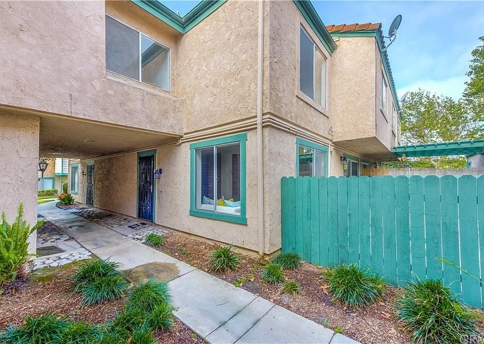 1st image of 9412 Shadowood Dr APT C