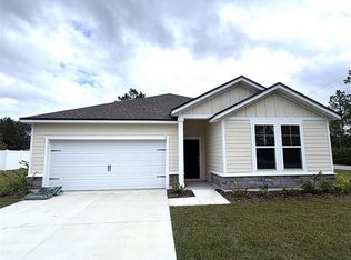 2 Rolls Royce Ct N, Palm Coast, FL 32164