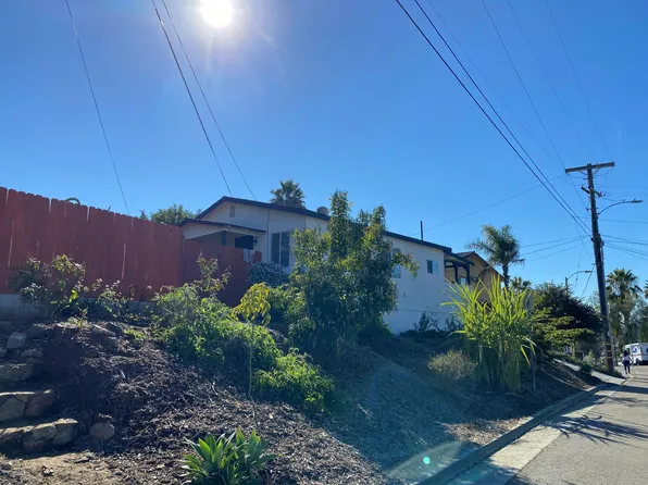313 E Orange St, Vista, CA 92084
