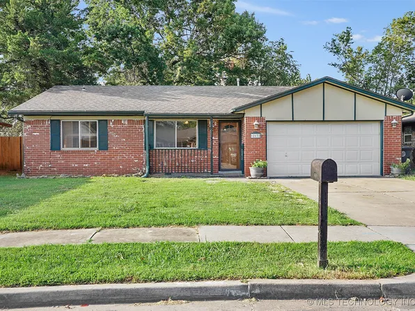 12132 E 25th St, Tulsa, OK 74129