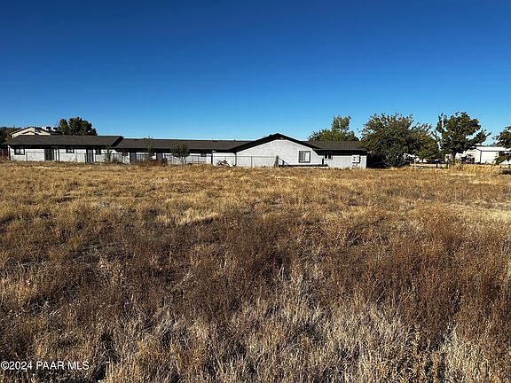 4th image of 2770 N Starlight Dr