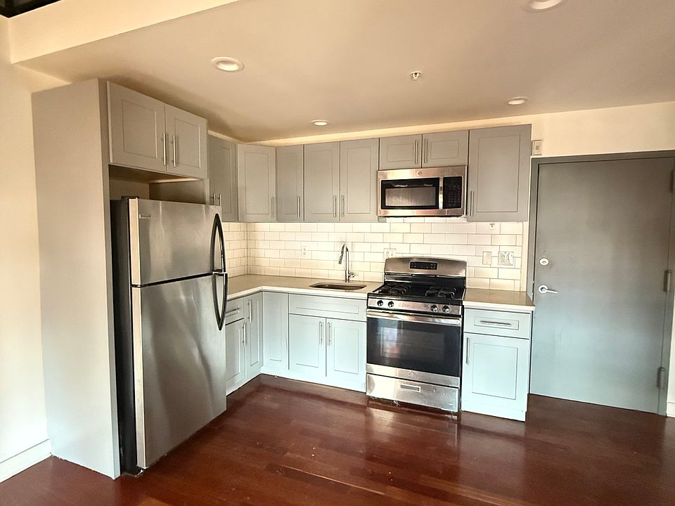 1st image of 4700 Kingsessing Ave #305