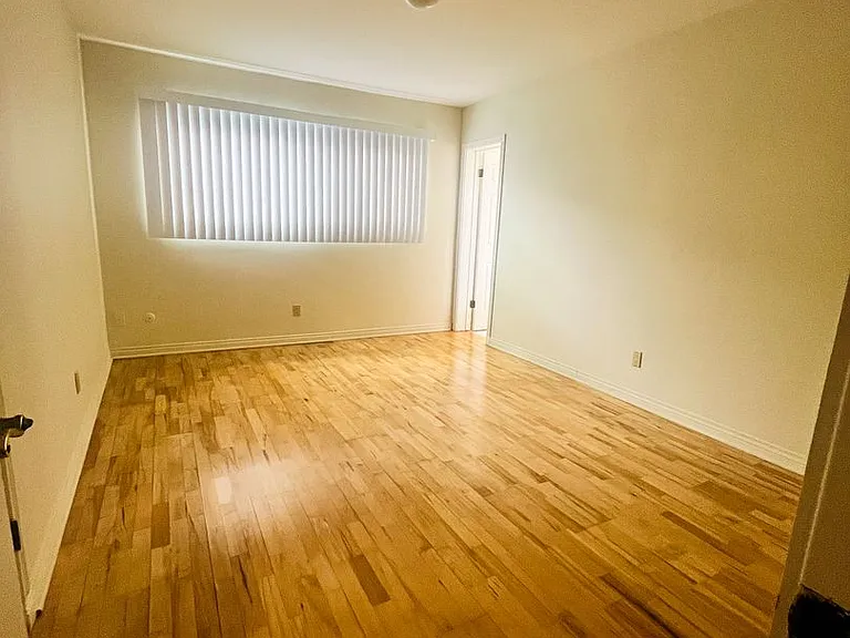826 Harvard, LLC — Photo 5
