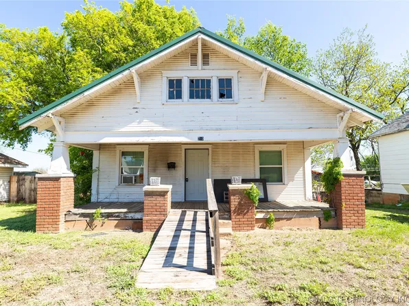 710 Elm St, Pawnee, OK 74058