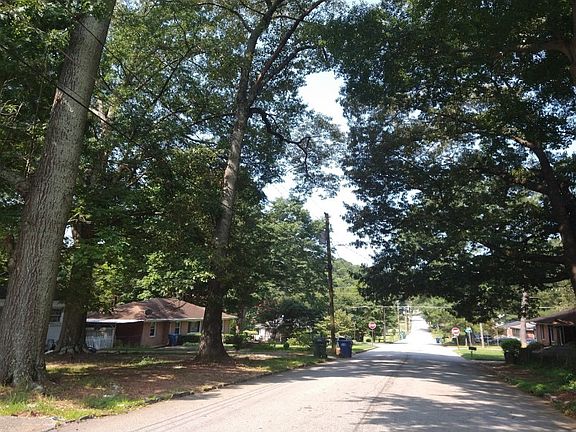 4th image of 950 Pegg Rd