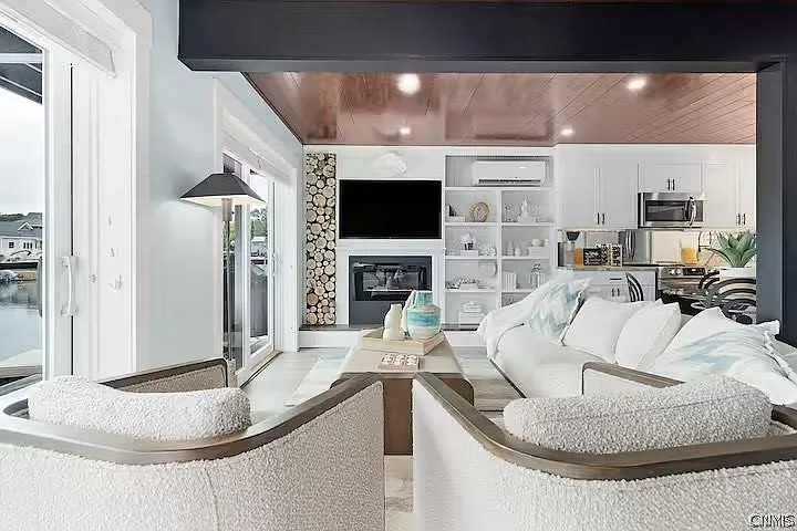 2 bed, 1.5 bath, 1425 sqft, $2,500 — Photo 4