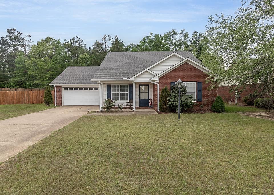 1st image of 304 River Run Rd