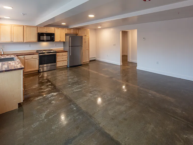 6 Old Winslow Rd #7 — Photo 4