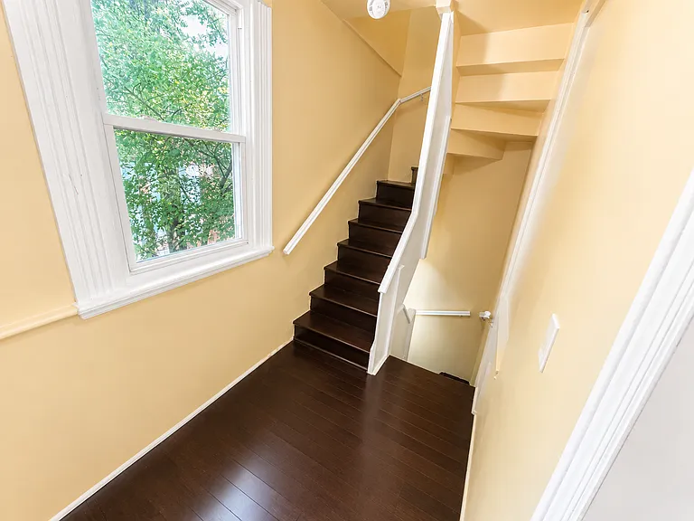 259 S 6th St #2 — Photo 15