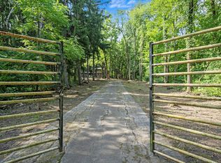 1815 E Burville Rd, Crete, IL 60417