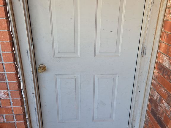 2nd image of 10 Hillcrest Dr