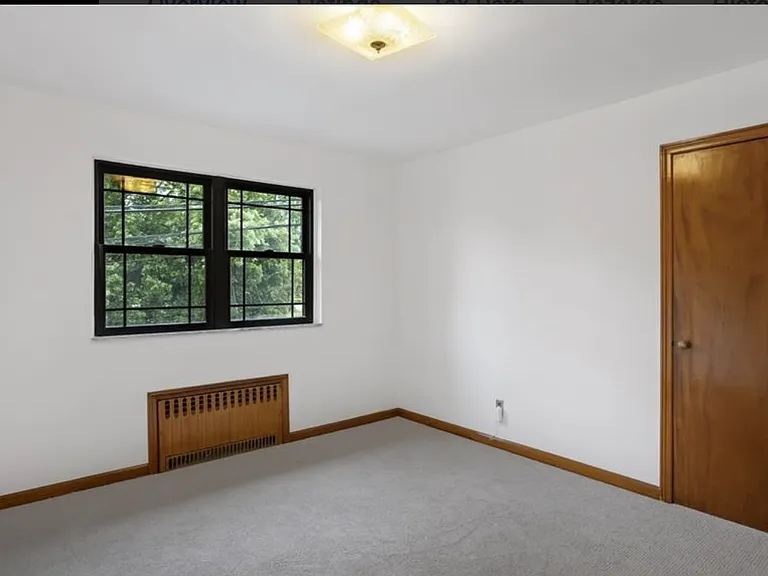 249 Virginia Ave — Photo 8