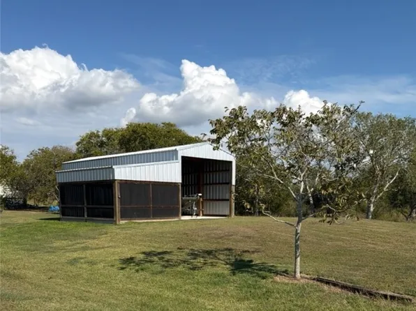 4836 County Road 328, La Salle, TX 77969