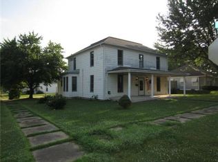 213 W Chestnut St, Odessa, MO 64076
