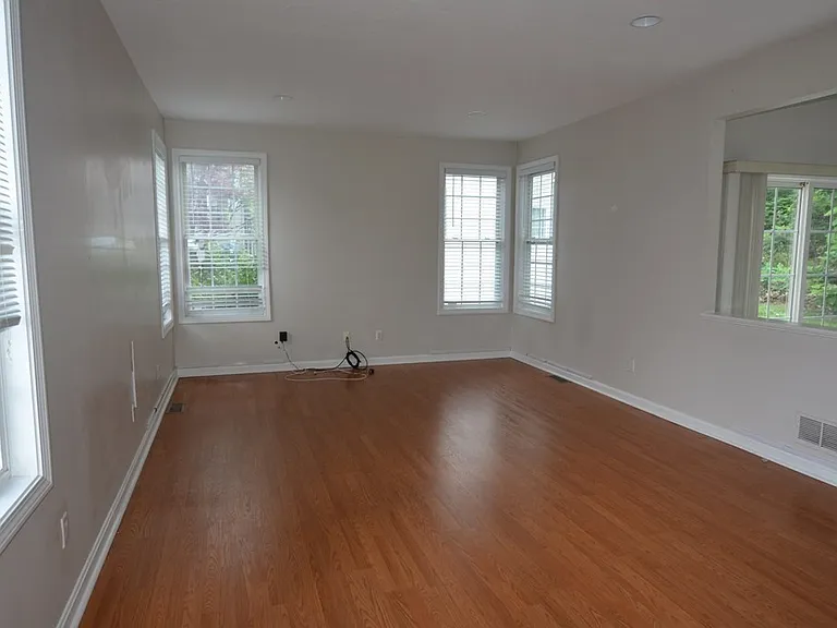 24 Ptarmigan Dr #24 — Photo 3
