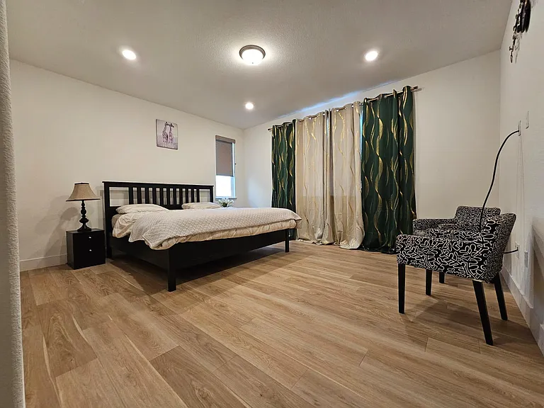 17584 Capricorn Ct — Photo 36