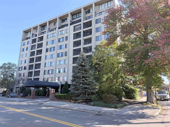 55 River Rd APT 3C