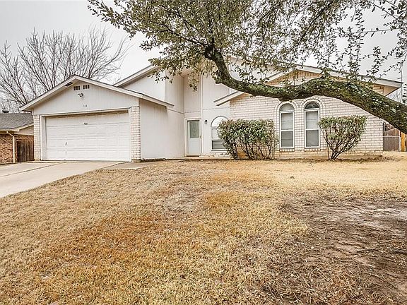 4th image of 934 Willow Cir N